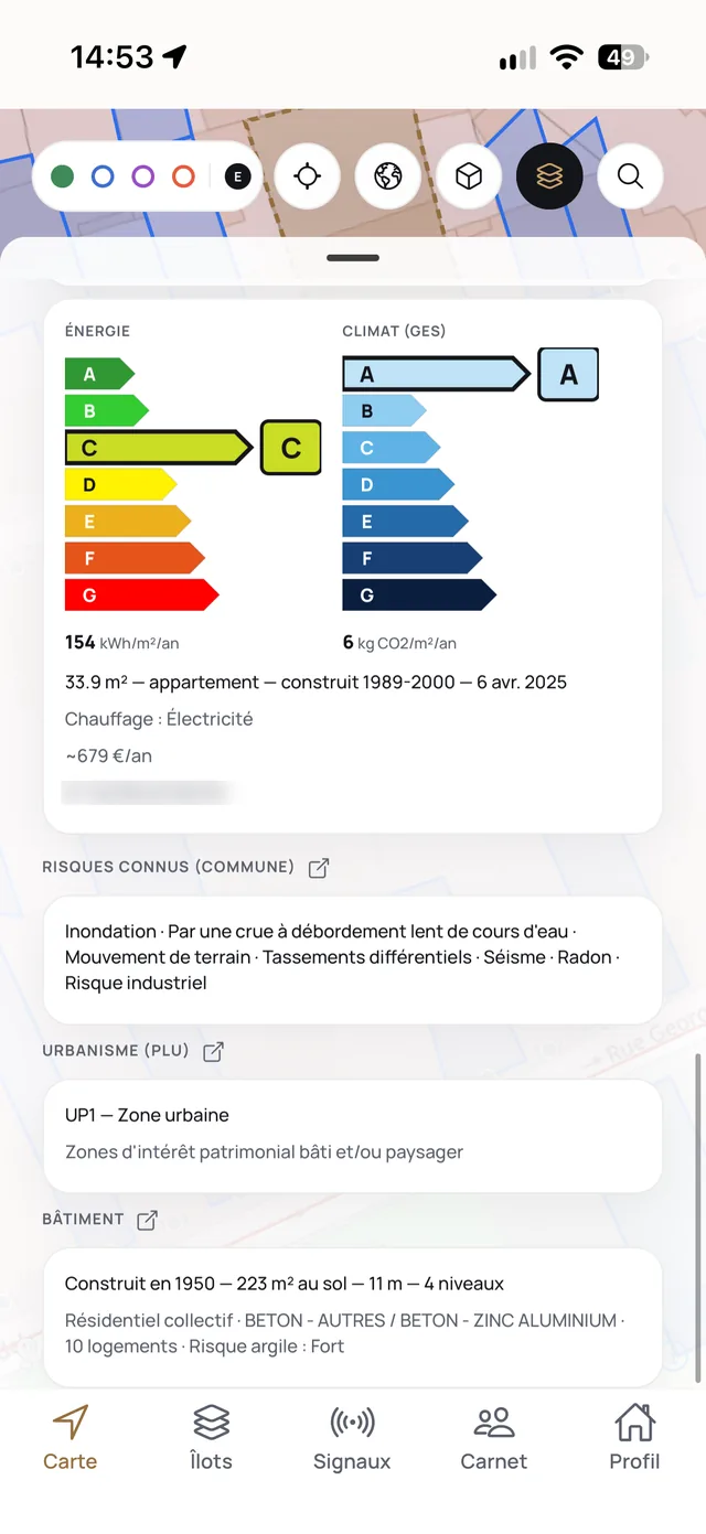 Fiche d'une adresse dans Ilotis : étiquettes énergie et climat du DPE, risques connus de la commune, zone d'urbanisme (PLU) et description du bâtiment
